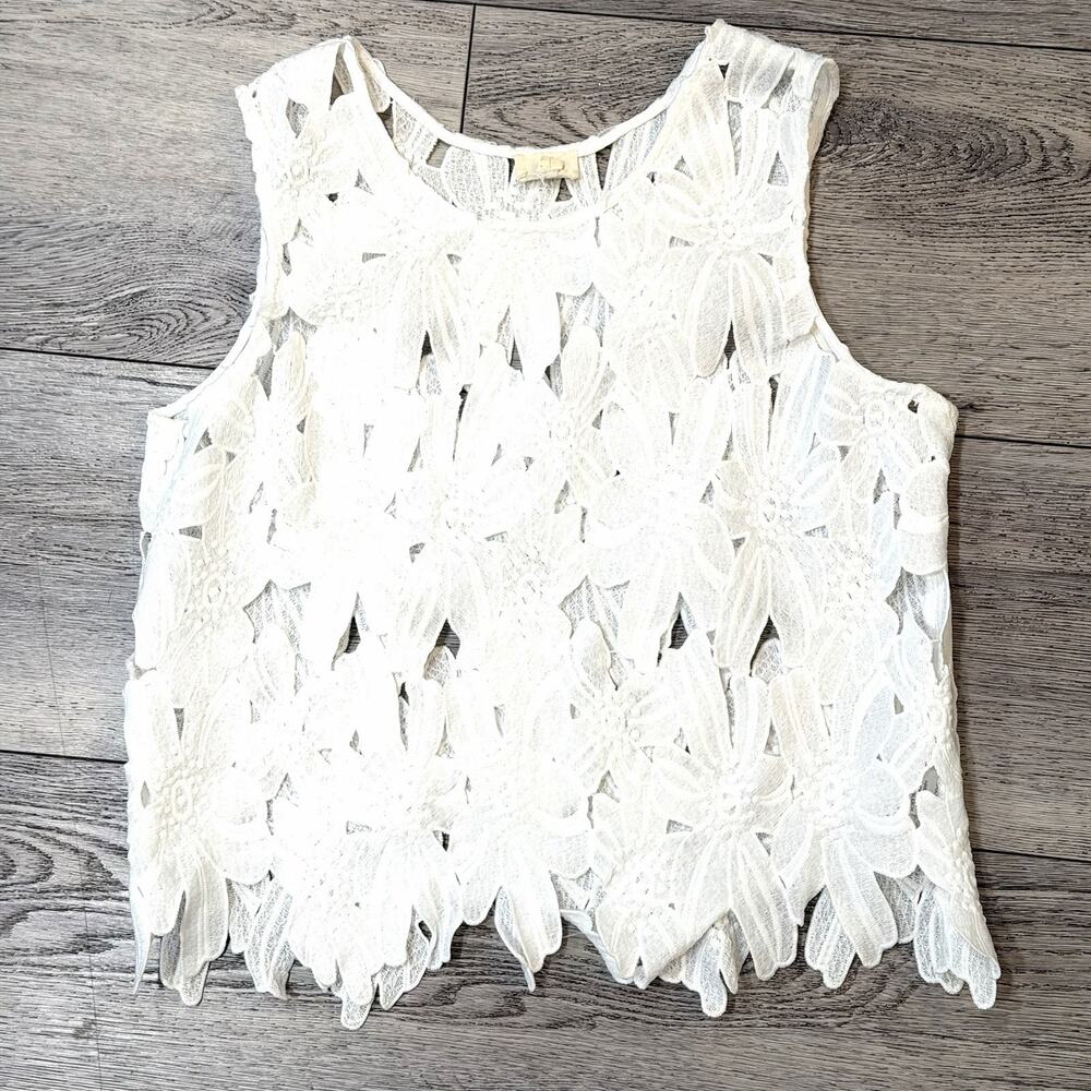 Caution To The Wind White Lace Floral Sleeveless Sheer Top Blouse Size Small